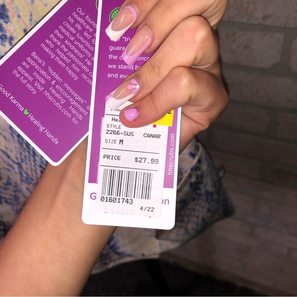 Healing Hands Purple label Grosgrain Ribbon V neck yellow snake skin scrub top - Picture 10 of 10